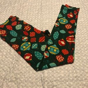Lularoe Christmas leggings